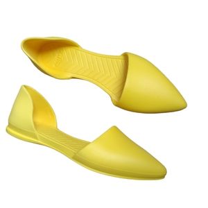 Native Audrey Groovy Yellow Flat